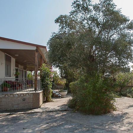 Villa Marathos Beach House à Marathón Extérieur photo